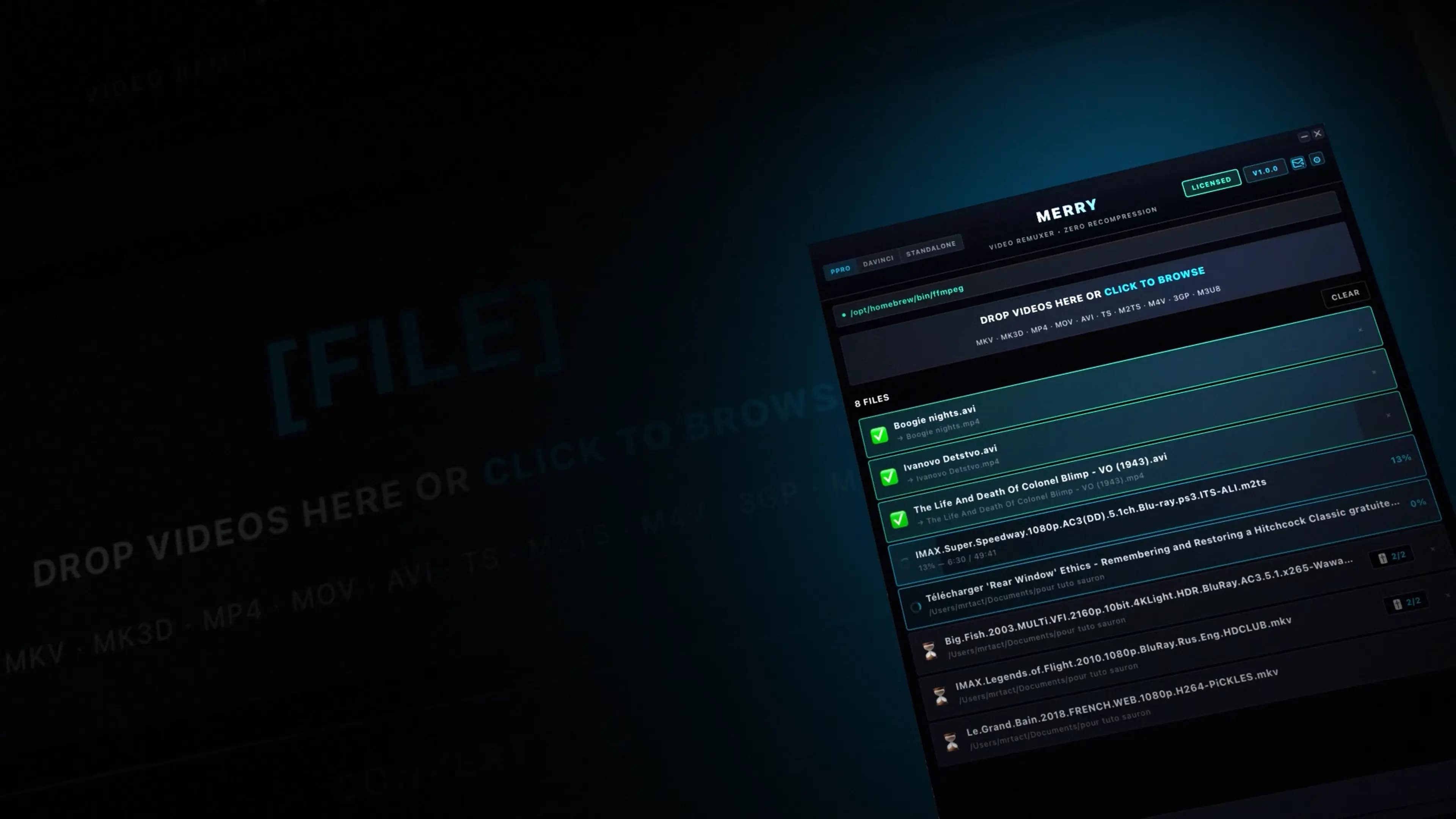 Capture d'écran de l'interface de l'application MERRY, un outil « Video Remuxer · Zero Recompression », présentée de biais sur un fond bleu foncé. L'en-tête du panneau affiche le titre MERRY, des onglets PPRO, DAVINCI et STANDALONE, un badge « LICENSED » et la version « V1.0.0 ». Une zone de dépôt indique « DROP VIDEOS HERE OR CLICK TO BROWSE » et liste les formats pris en charge (MKV, MK3D, MP4, MOV, AVI, TS, M2TS, M4V, 3GP, M3U8). En dessous, une liste de 8 fichiers montre la progression du remux : trois terminés avec des coches vertes (Boogie nights, Ivanovo Detstvo, The Life And Death Of Colonel Blimp), deux en cours avec des pourcentages, et d'autres en attente avec des icônes de sablier. Le texte en filigrane répète « DROP VIDEOS HERE OR CLICK TO BROWSE ».